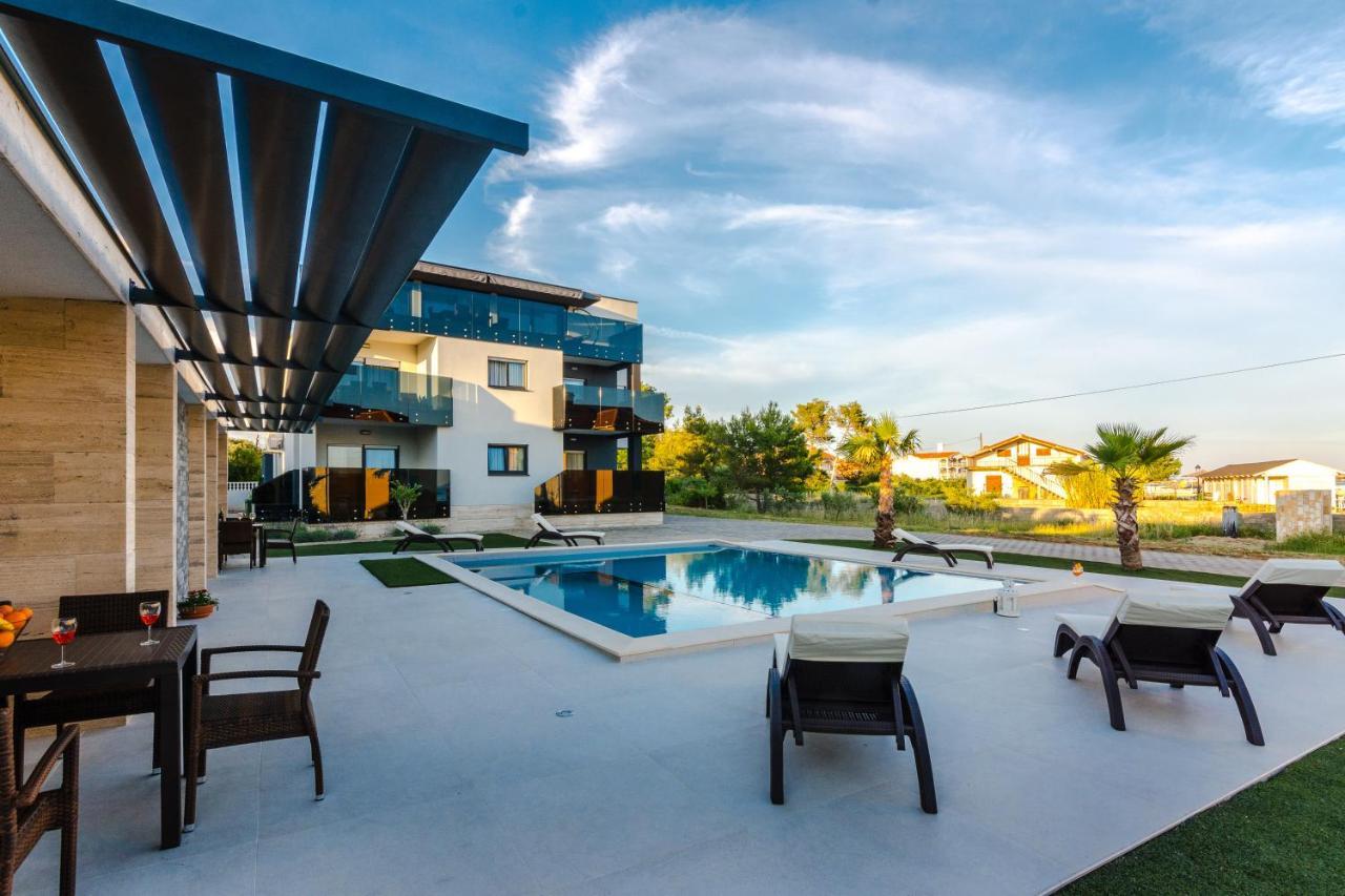 Resort Mirakul Ii. Vir Exterior foto