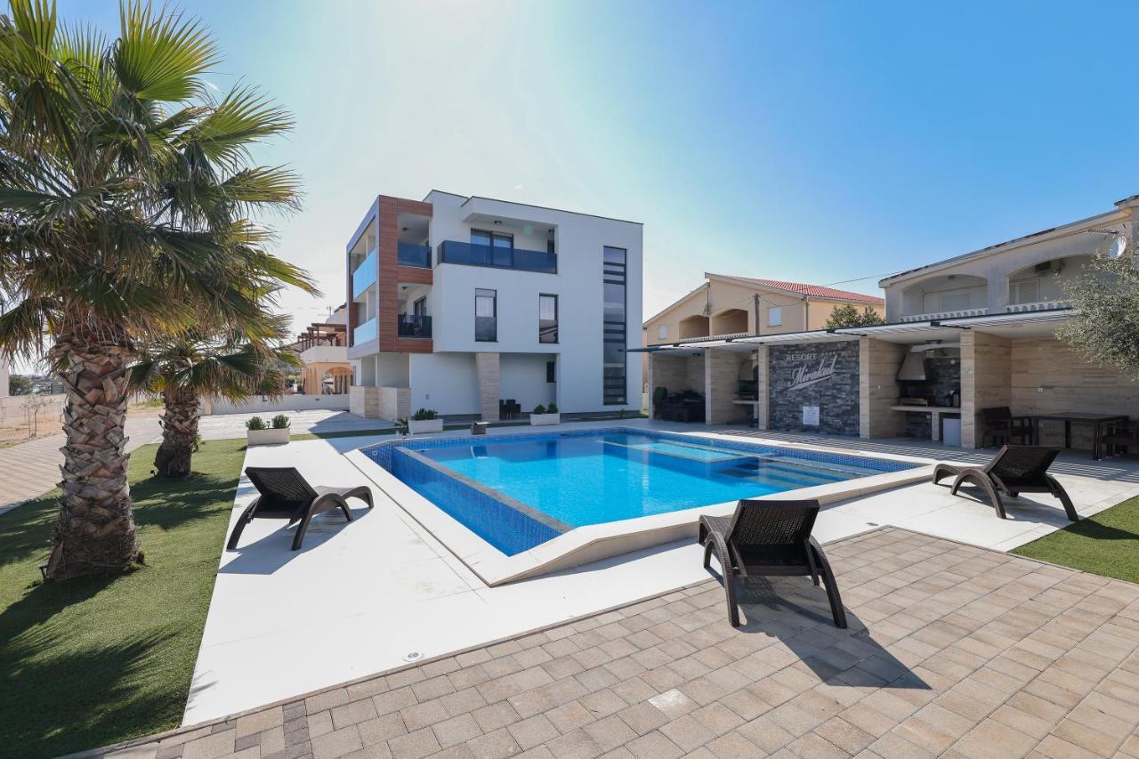 Resort Mirakul Ii. Vir Exterior foto