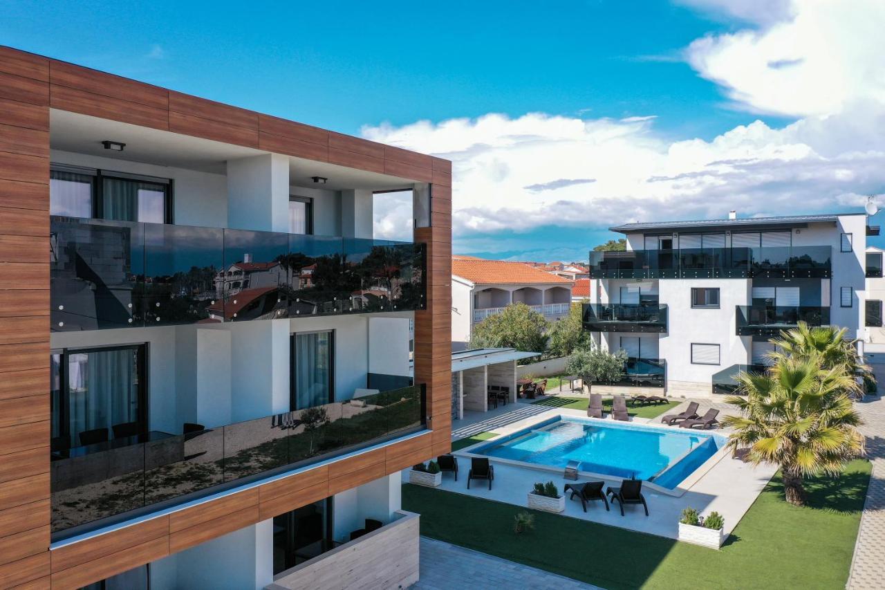 Resort Mirakul Ii. Vir Exterior foto